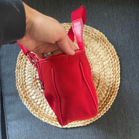 Red Handled Tommy Hilfiger Tote Small Zippered Pouch Trendy Preppy Hipster - Picture 8 of 10